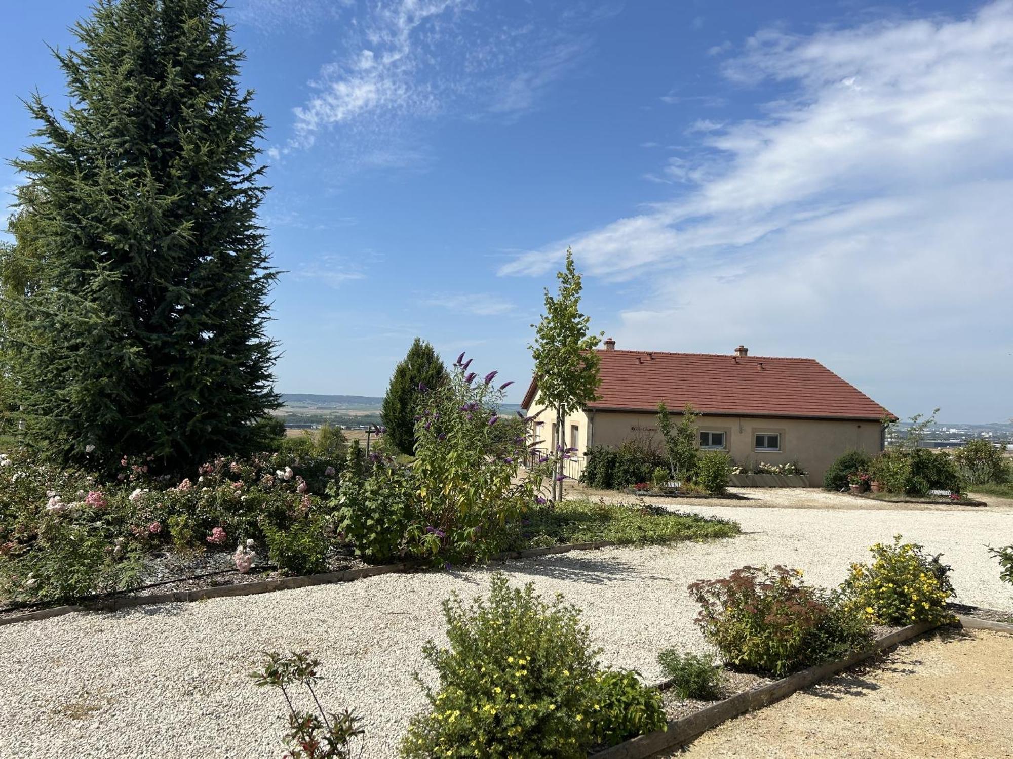 Le Charme Villa Cernay-les-Reims Exterior photo