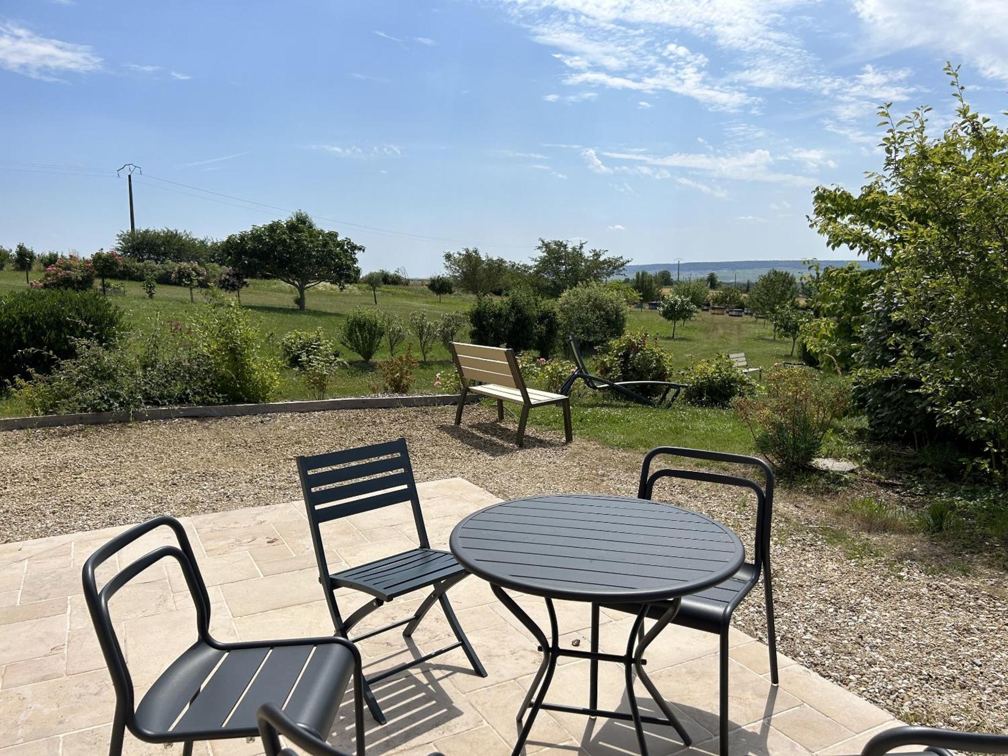 Le Charme Villa Cernay-les-Reims Exterior photo